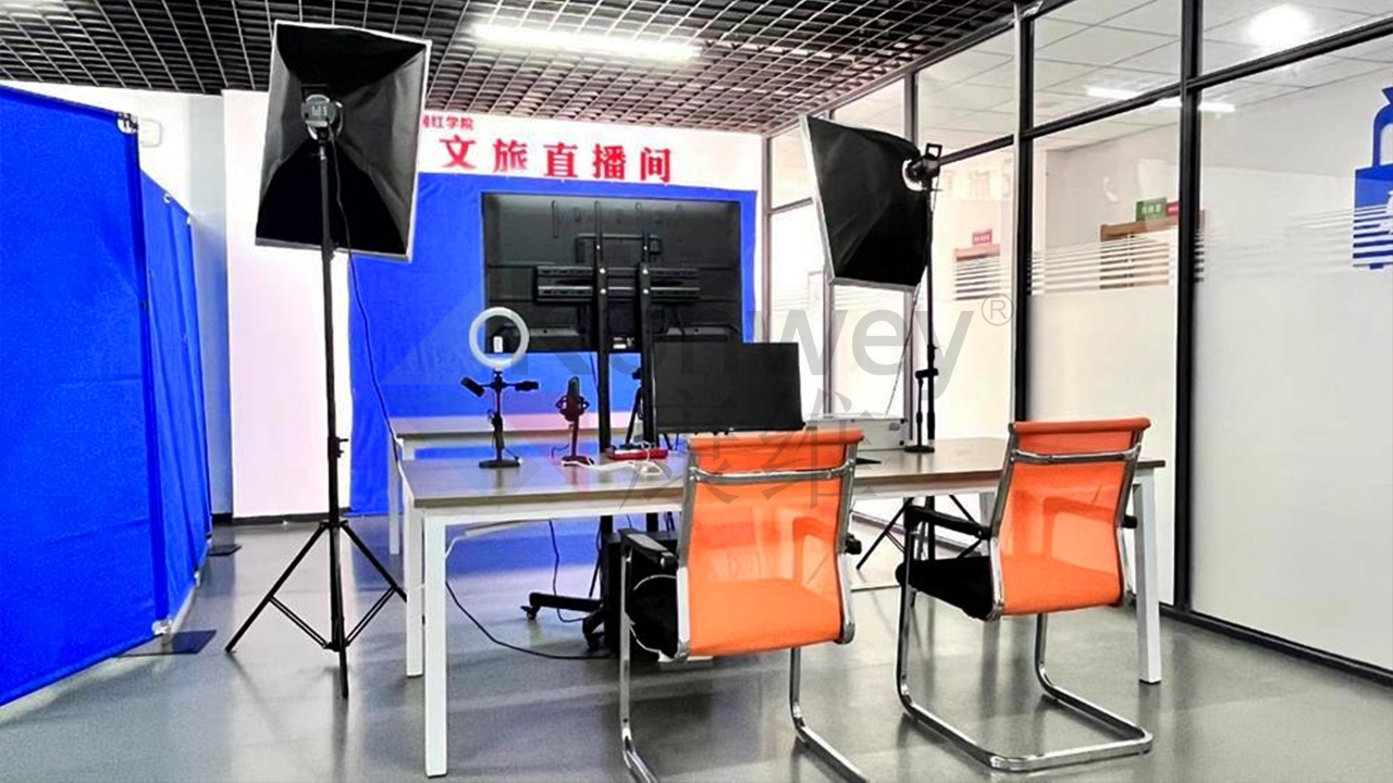 康维伟业交互式一体机：自媒体公司的传播利器