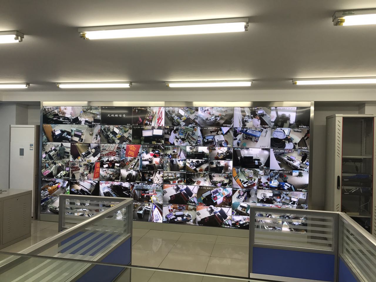 液晶拼接屏安装工程